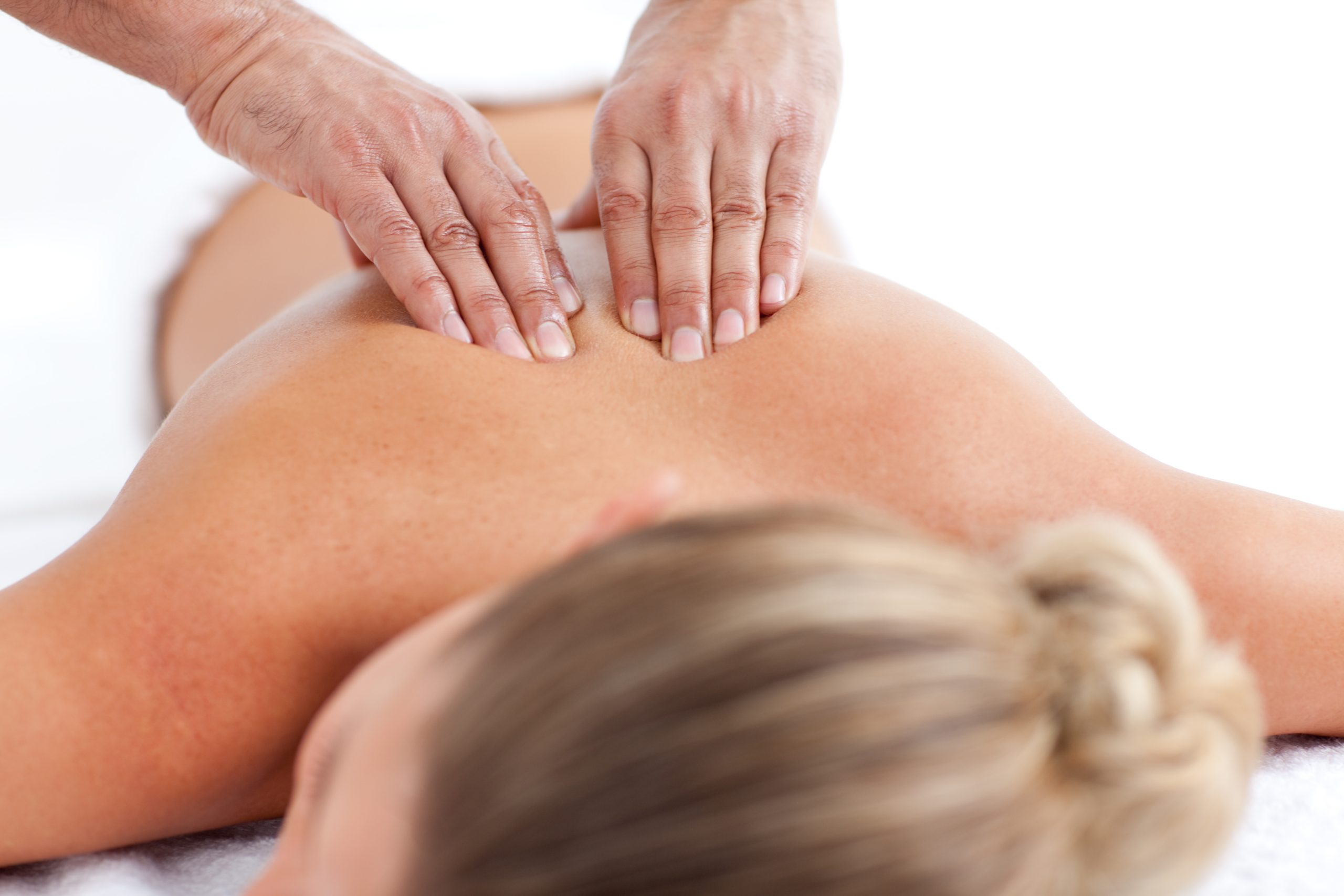 Аюрведичен лечебен масаж на жена